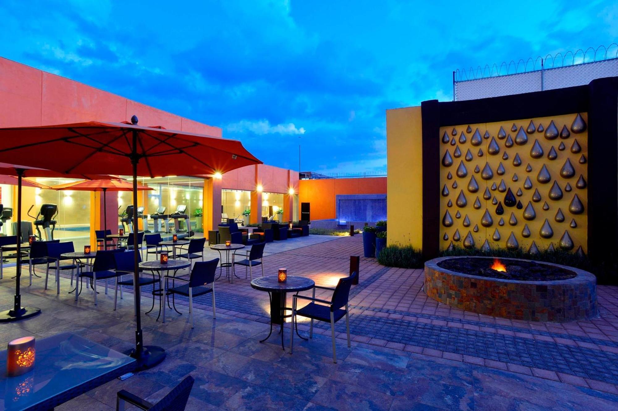 Courtyard Toluca Tollocan Dış mekan fotoğraf